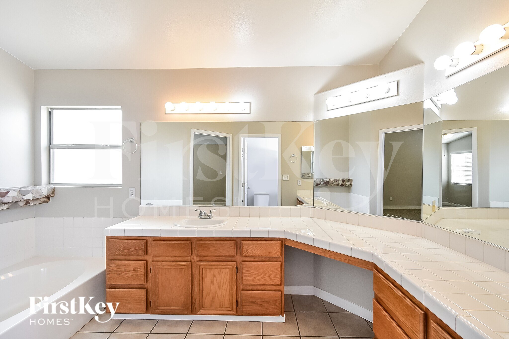 Building Photo - 3909 Linniki St