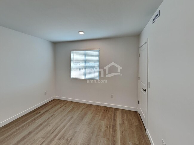Building Photo - 9709 N Rancho Lozano