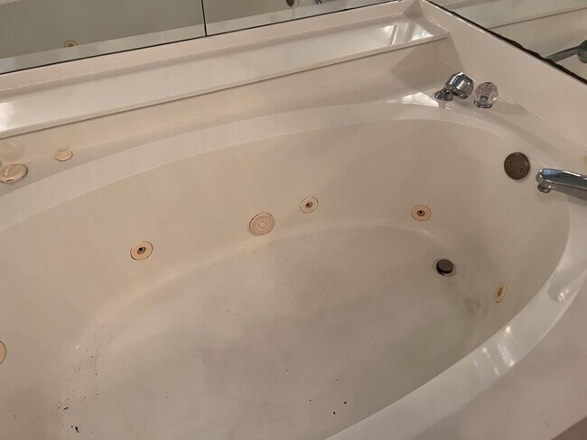 Building Photo - 2527 Emily Ln