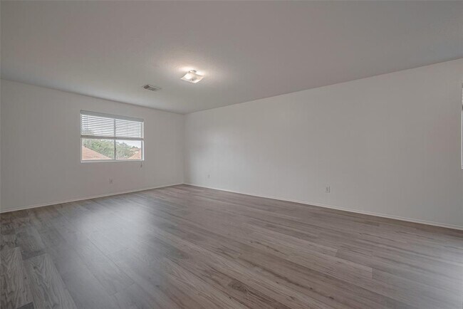 Building Photo - 6814 Shallow River Ct