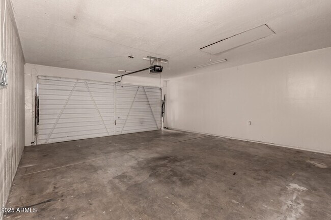 Building Photo - 7926 West Campbell Ave