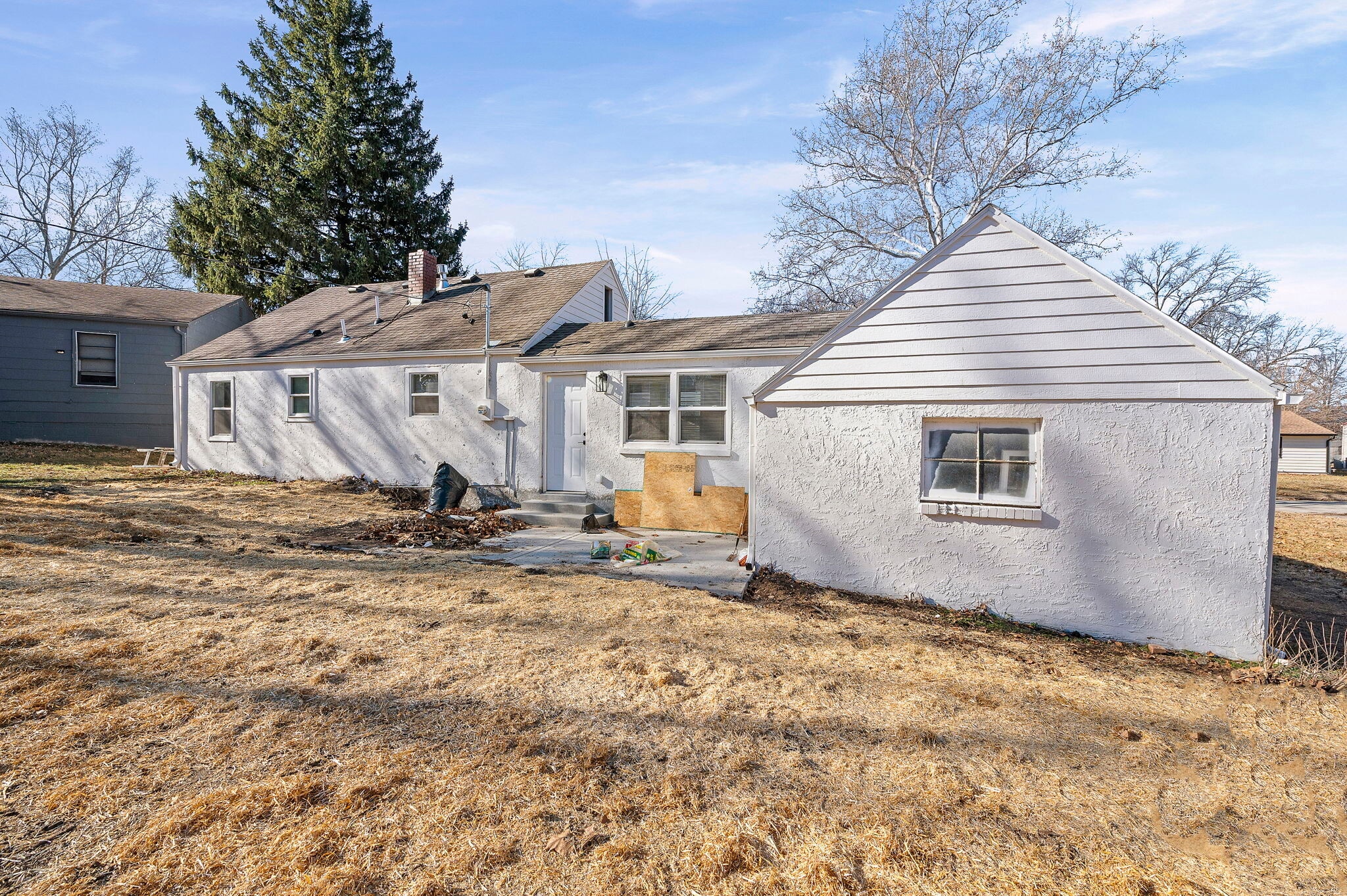 Building Photo - 5005 N Elmwood Ave