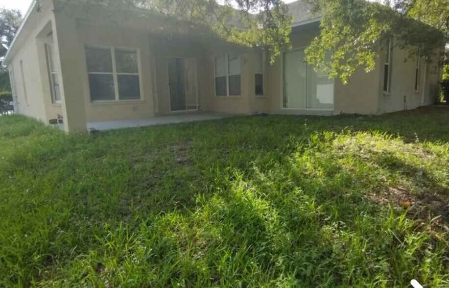 Building Photo - 14794 Edgemere Dr