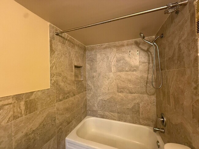 Building Photo - Charming 2-Bed Condo with a View – Water I...