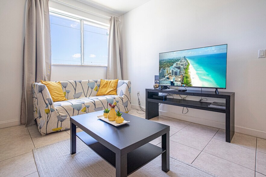 Building Photo - 2280 SW 32nd Ave