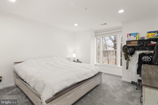 Building Photo - 12286 Ashmont Ct