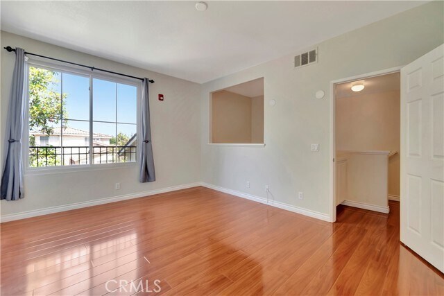 Building Photo - 1702 Crescent Oak