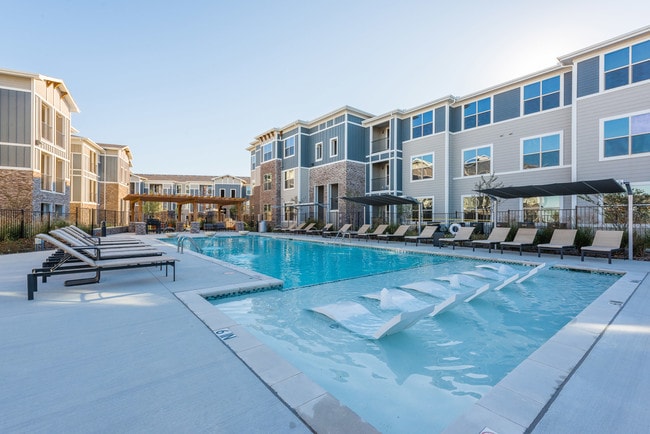 Building Photo - Enclave at Westport