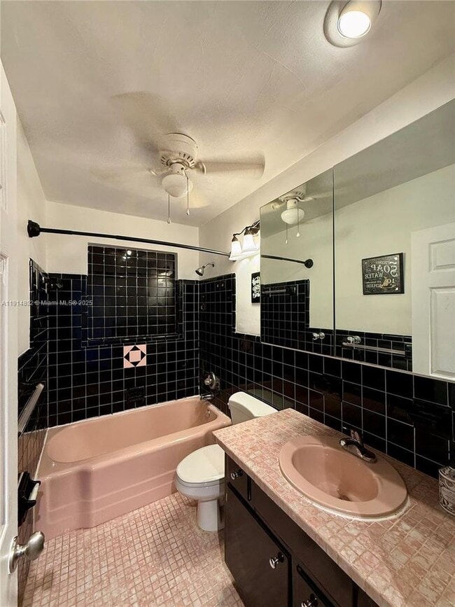 Building Photo - 7340 Allen Dr