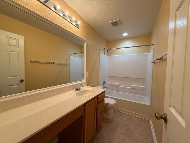 Building Photo - 2250 Howry Dr