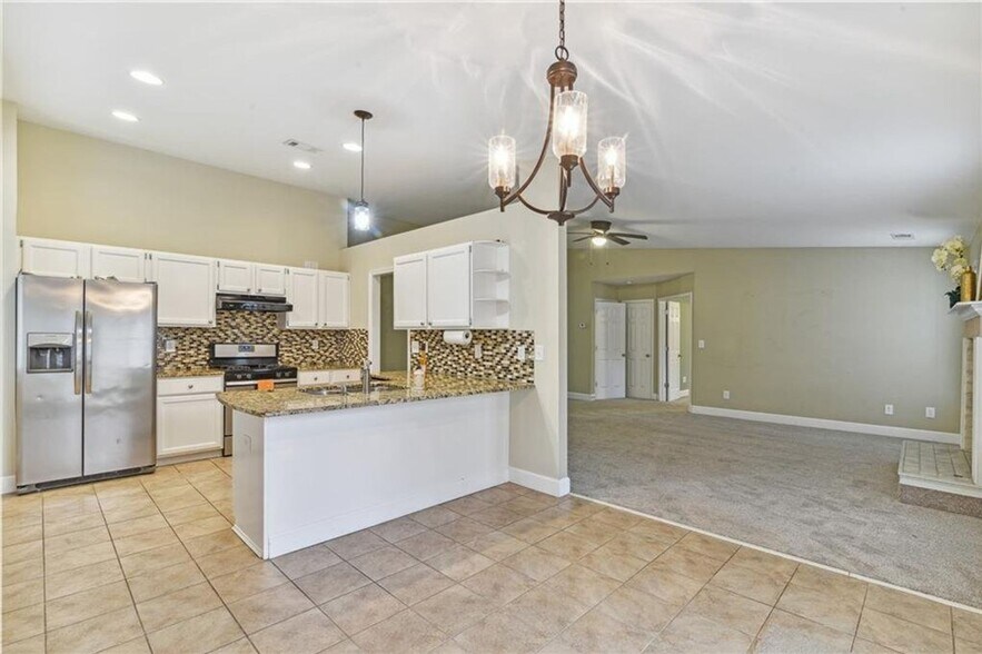 Building Photo - 4660 Hanstedt Trce