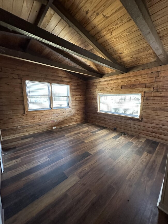 Building Photo - 7307 Rhodes Ln
