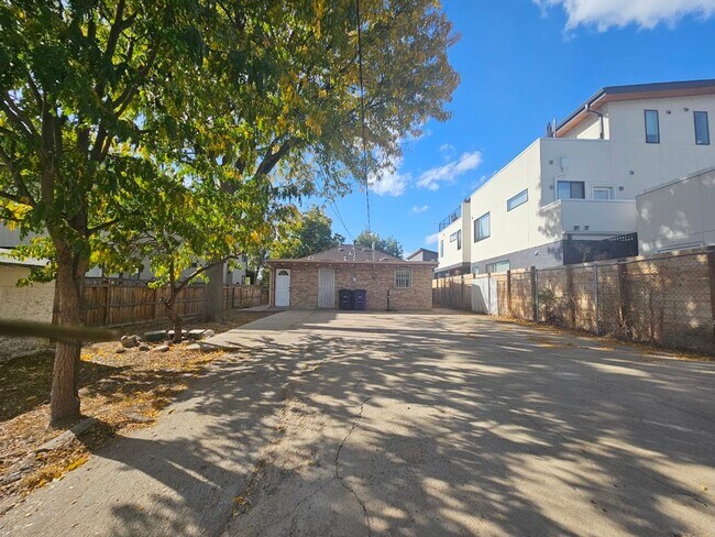 Building Photo - PRICE REDUCED! Gorgeous 4 bed/2 Bath home for rent $500 Off 1st Month Rent