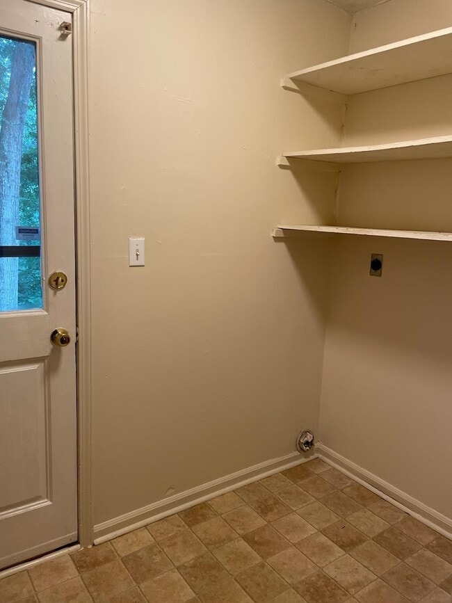 Building Photo - 4522 Montclair Dr
