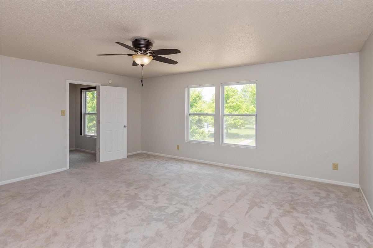 Building Photo - 2372 Cedarmill Dr