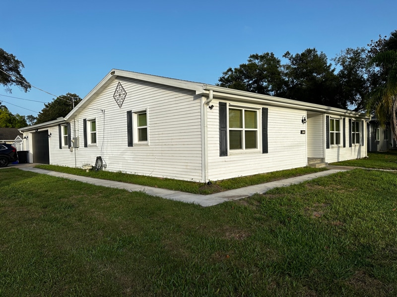 Building Photo - 579 McIntosh Rd