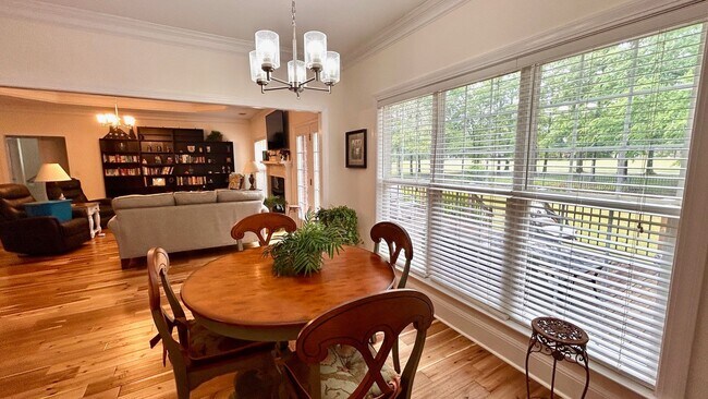 Building Photo - Call to schedule a tour!
