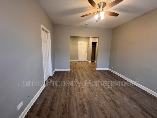 Building Photo - 5647 W Washington Blvd