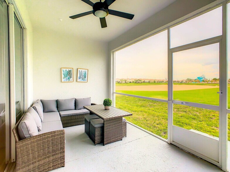 Building Photo - 9331 Sommerset Hills Dr