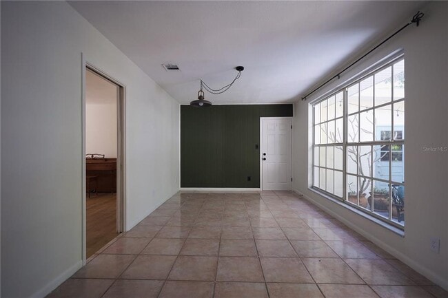 Building Photo - 4115 W Platt St