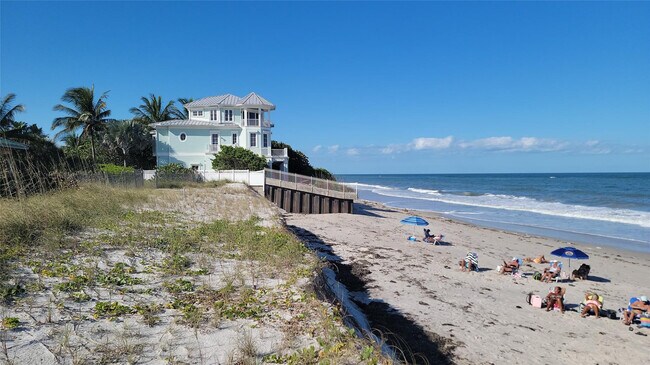 Building Photo - 8433 Beagle Ter