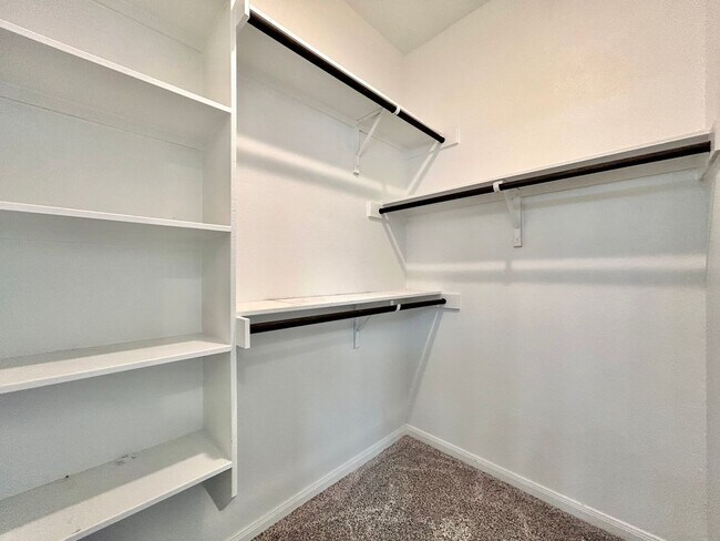 Building Photo - 208 Azalea Spgs Rd