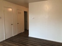 Building Photo - 1367 E San Ramon Ave