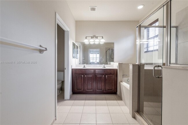 Building Photo - 8435 Lakeview Trail