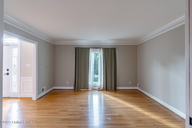 Building Photo - 838 Lake Forest Pkwy