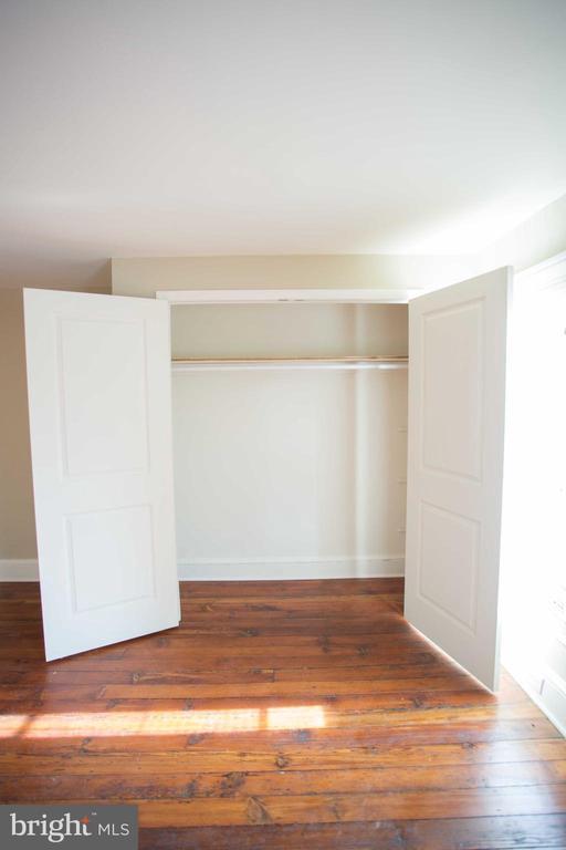 Building Photo - 723 Spruce St