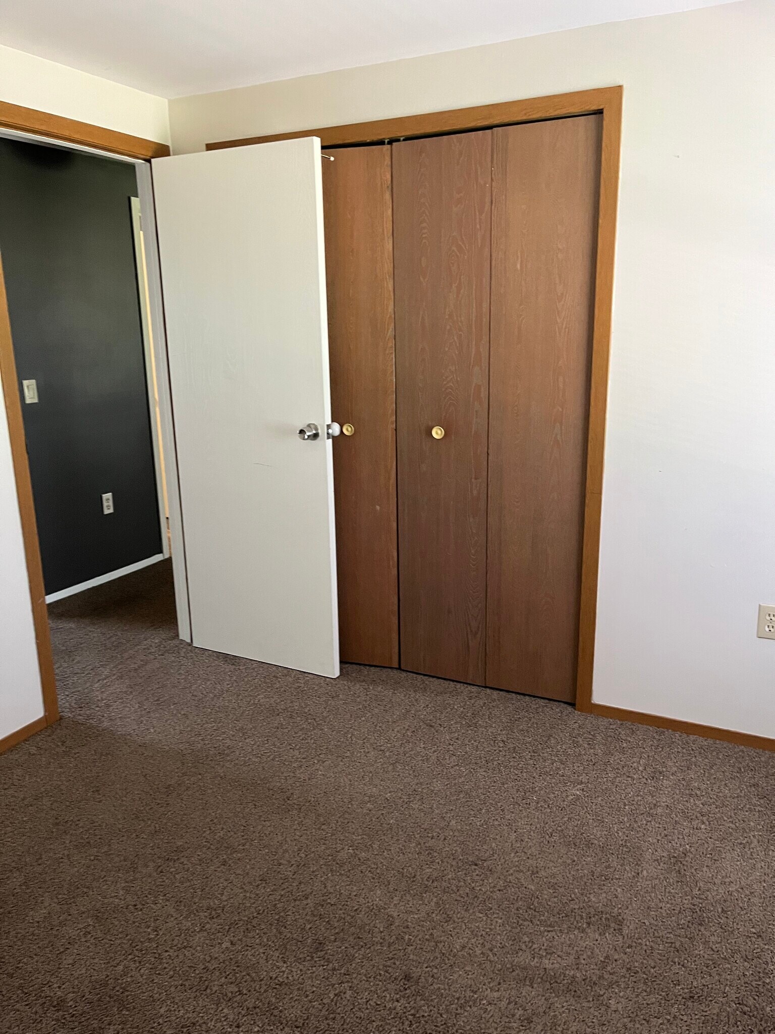 Building Photo - 1583 Highland Park Drive