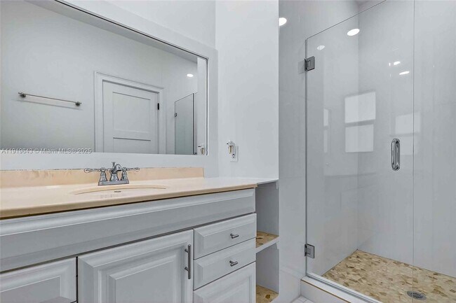 Building Photo - 6731 SW 138th St