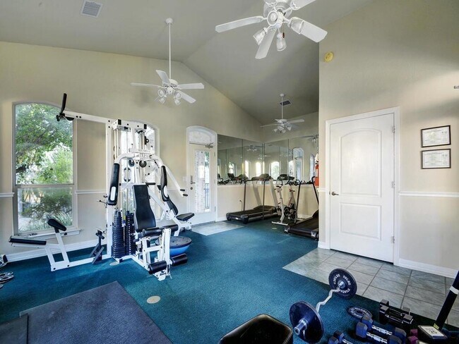 Building Photo - 1701 Spyglass Dr