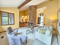 Building Photo - $3,500 - 4 Bed / 3.5 Bath Stunning South H...