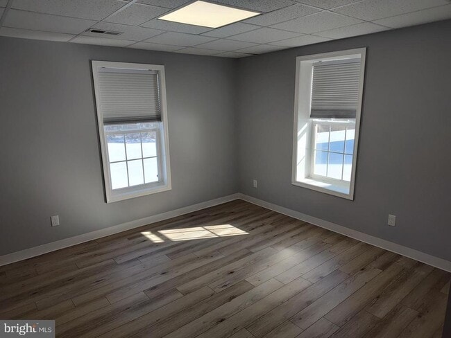 Building Photo - 1311 Monarch St