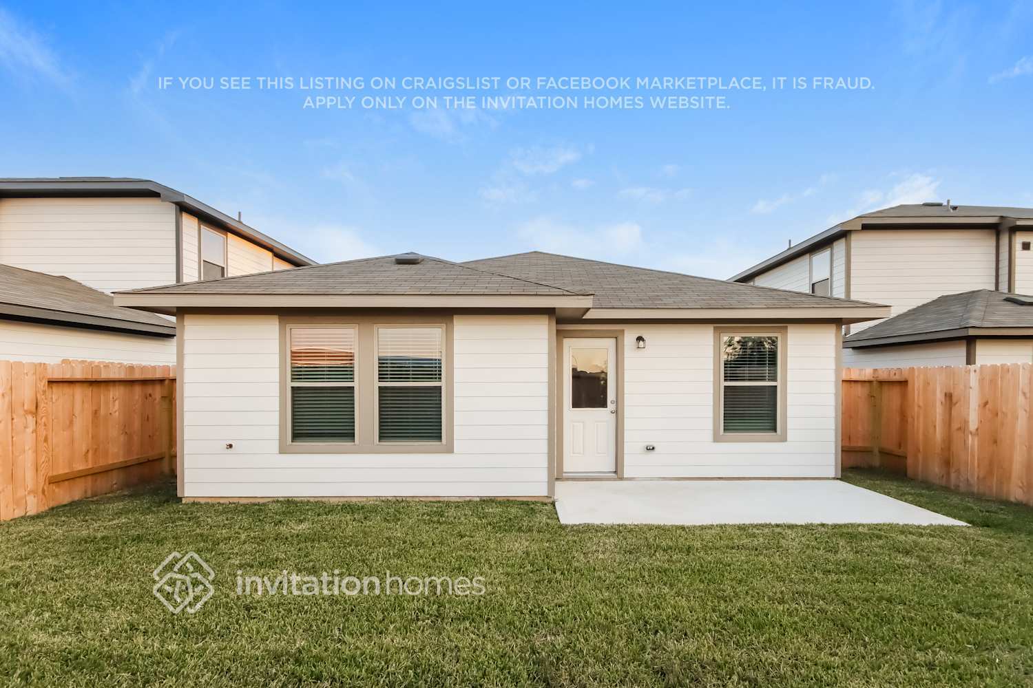 Building Photo - 10711 Sunlit St