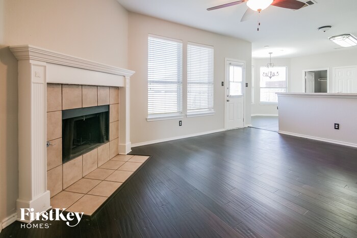 Building Photo - 6605 Sandgate Dr