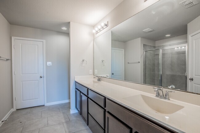 Building Photo - 1407 Wheatland Terrace Ln