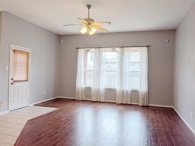 Building Photo - 2606 Sandal Walk