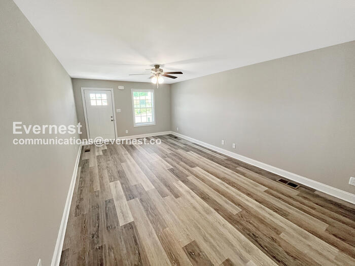 Building Photo - 1276 Cardinal Crk Dr