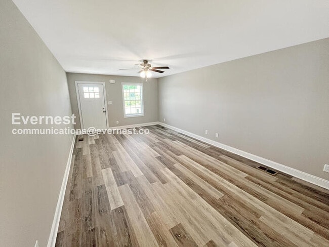 Building Photo - 1276 Cardinal Crk Dr