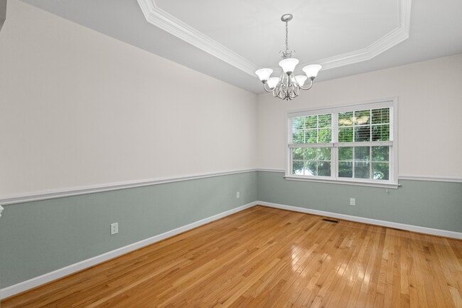 Building Photo - 161 Mediate Dr