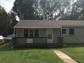 Building Photo - 703/705 Lee Ct