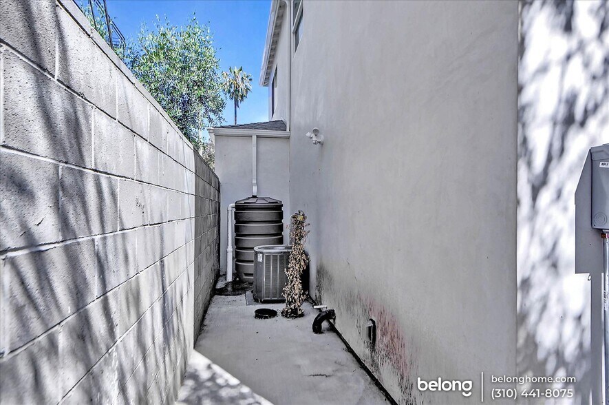 Building Photo - 2205 Camden Ave