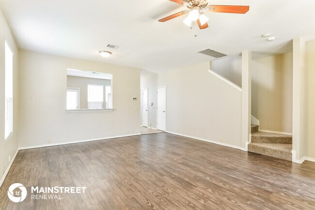 Building Photo - 6007 Midcrown Dr