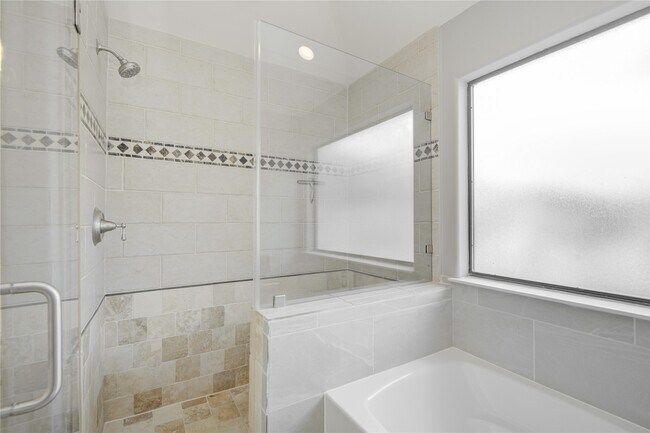 Building Photo - 5510 Blossom St