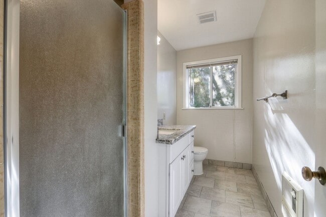 Building Photo - Home For Rent in Beautiful Saratoga!