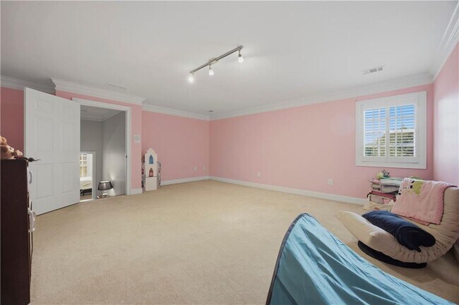 Building Photo - 1845 Sugarloaf Club Dr