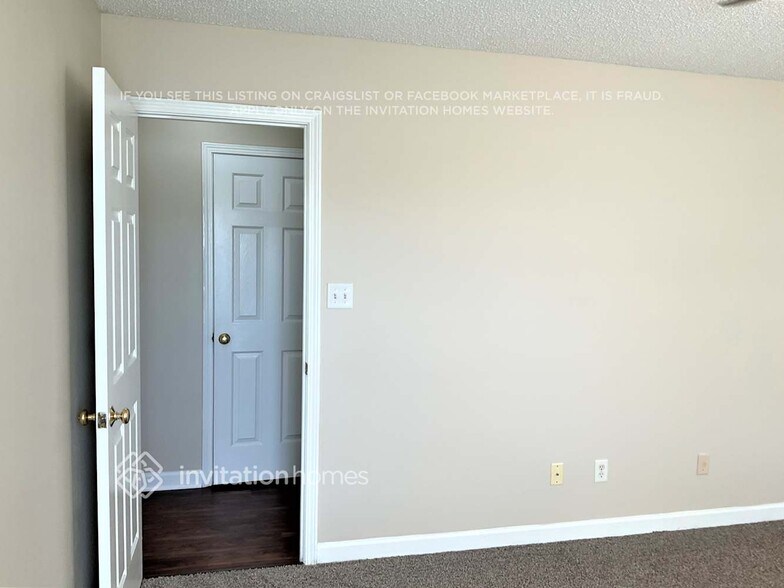 Building Photo - 2307 Jacobs Ct