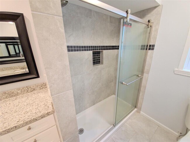 Building Photo - 10603 Brentway Dr